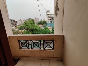 Furnished Amenities in 2 BHK Apartment at Pyramid Urban Homes, Sector 70a – for Sale