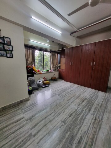 Room in 3 BHK Apartment at Wadhwa TW Gardens, Kandivali East – for Sale