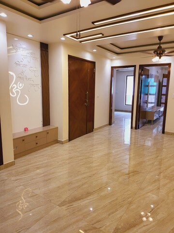 Room in 3 BHK Apartment at Gaur Sportswood, Sector 79 – for Sale