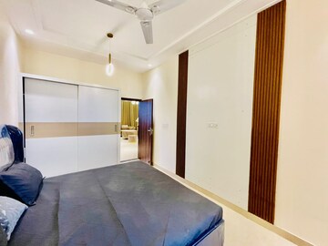 Room in 2 BHK Apartment at Sector 115 – for Sale