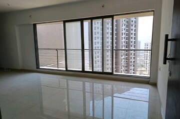 Room in 3 BHK Apartment at Runwal Eirene, Balkum Pada – for Sale