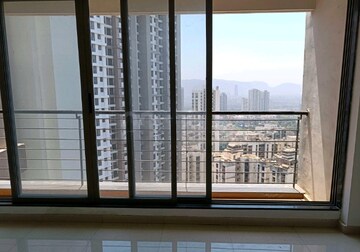 Room in 3 BHK Apartment at Runwal Eirene, Balkum Pada – for Sale