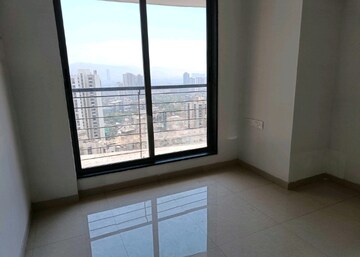 Room in 3 BHK Apartment at Runwal Eirene, Balkum Pada – for Sale