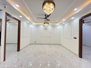 Room in 3 BHK Builder Floor at Chattarpur – for Sale