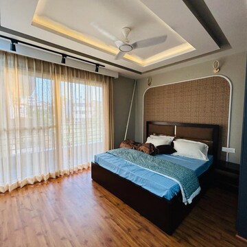 Bedroom in 4 BHK Builder Floor at Unitech South City II, South City 2 – for Sale