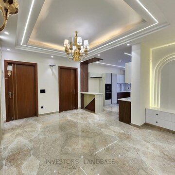 Room in 4 BHK Builder Floor at Ansal Esencia - Amara Villas, Sector 67 – for Sale