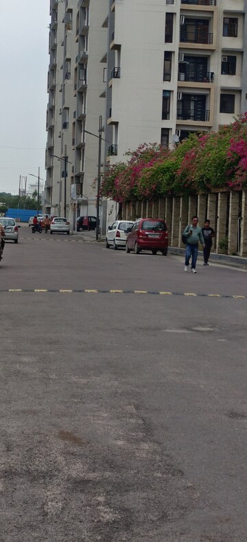 Parking in 3 BHK Apartment at Omega Orchid Heights, Faizabad Road – for Sale