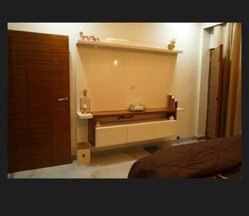 Furnished Amenities in 3 BHK Builder Floor at Sector 117 – for Sale