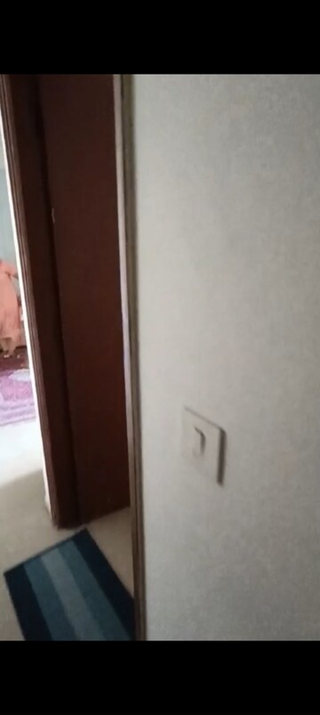 Furnished Amenities in 2.5 BHK Apartment at Mahagun Mywoods, Sector 16c Greater Noida – for Sale