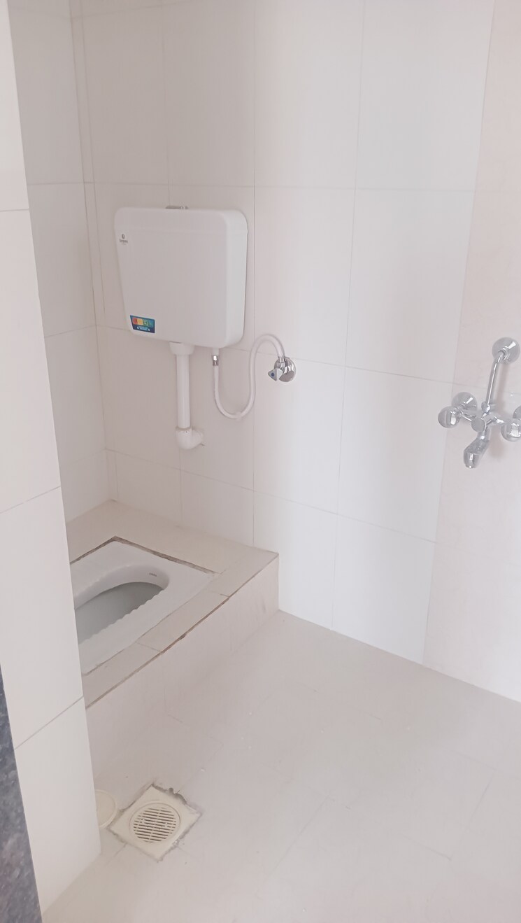 Bathroom, ranjeet-tanishque 1 Bedroom 634 Sq.Ft. Apartment In Undri Pune 7338915