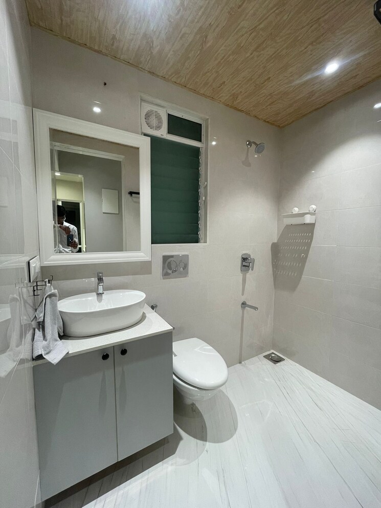 Bathroom, vihang-luxuria 2 Bedroom 620 Sq.Ft. Apartment In Mira Road Thane 7339000