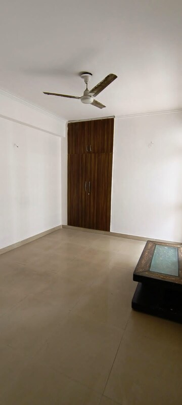 Room in 3.5 BHK Apartment at Saviour Greenisle, Sain Vihar – for Sale