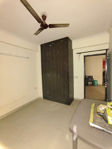 Room in 3 BHK Apartment at Mahagun Mascot, Sain Vihar – for Sale