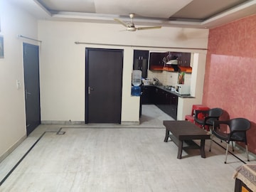 Living Room in 2.5 BHK Builder Floor at Sector 16 – for Sale