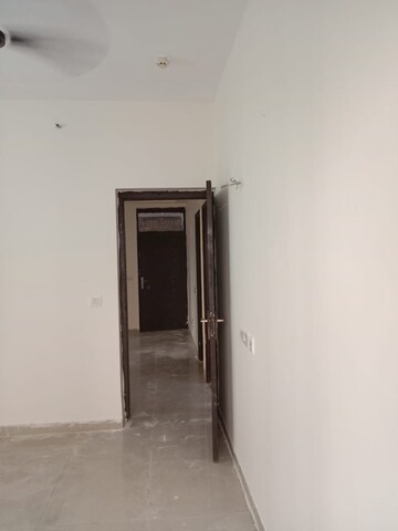 Building Lobby in 2 BHK Apartment at Ajnara Le Garden, Sector 16b Greater Noida – for Sale