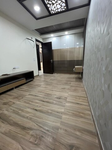 Room in 3 BHK Apartment at KM Residency, Raj Nagar Extension – for Sale