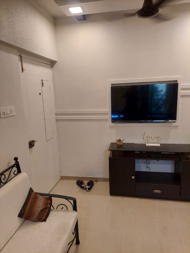 Living Room, shree-sai-dham-chs-dahisar 1 Bedroom 550 Sq.Ft. Apartment In Dahisar East Mumbai 7339343
