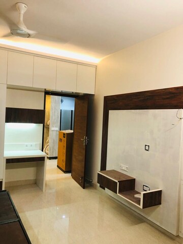 Room in 3 BHK Builder Floor at M2K The White House, Sector 57 – for Sale