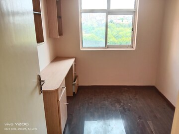 Room in 2.5 BHK Apartment at BPTP Freedom Park Life, Sector 57 – for Sale