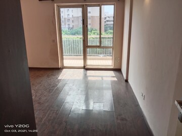 Room in 3 BHK Apartment at BPTP Freedom Park Life, Sector 57 – for Sale