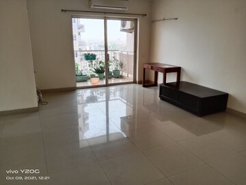 Room in 3 BHK Apartment at BPTP Freedom Park Life, Sector 57 – for Sale