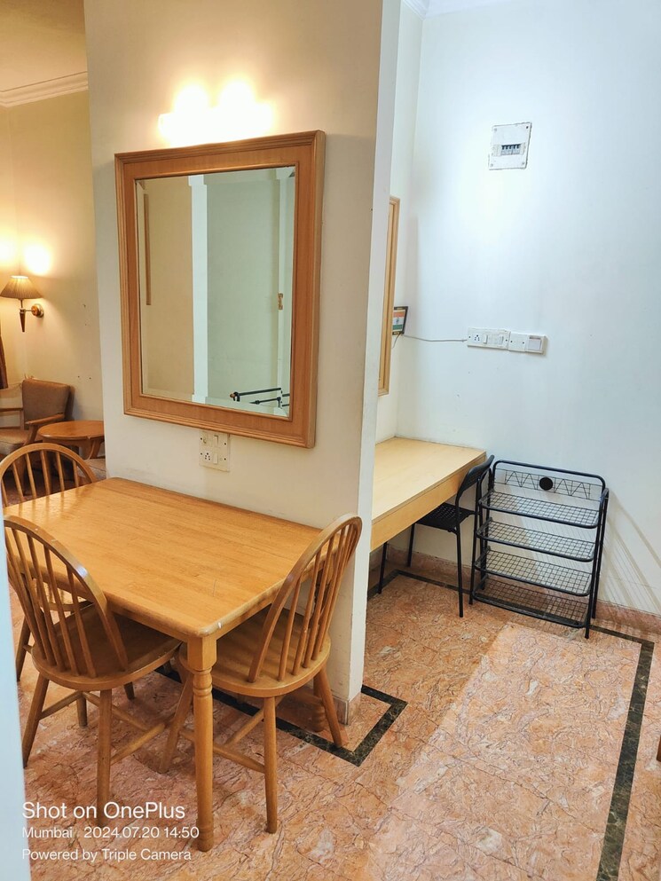 Living Room, pooja-apartment-bandra 1 Bedroom 500 Sq.Ft. Apartment In Bandra West Mumbai 7339579