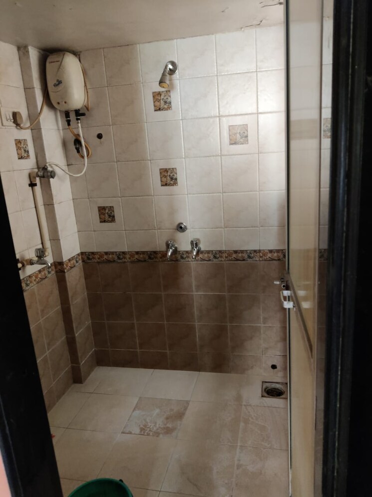 Bathroom, rajeshwar-chs 1 Bedroom 480 Sq.Ft. Apartment In Jogeshwari East Mumbai 7339592