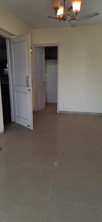Room in 3 BHK Apartment at Eros Wembley Estate, Sector 50 – for Sale