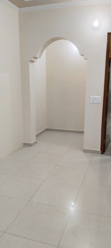 Room in 2 BHK Apartment at Wazirganj – for Sale
