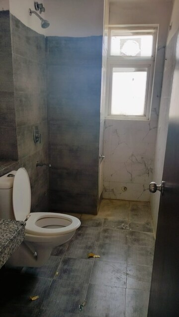 Bathroom in 2.5 BHK Apartment at Umang Winter Hills, Sector 77 – for Sale