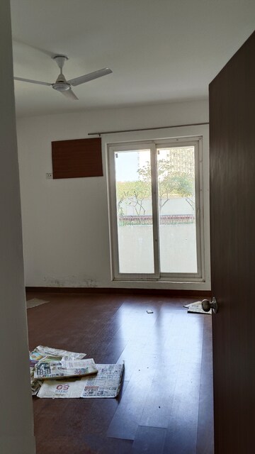 Room in 3 BHK Apartment at Umang Winter Hills, Sector 77 – for Sale
