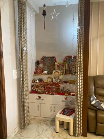 Bathroom in 3 BHK Builder Floor at Sector 85 – for Sale