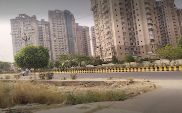 Plot For Sale in Sector 45