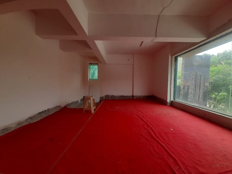 Other, khar west Commercial Showroom 1650 Sq.Ft. In Khar West Mumbai 7340634