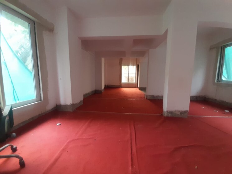 Other, khar west Commercial Showroom 1650 Sq.Ft. In Khar West Mumbai 7340634