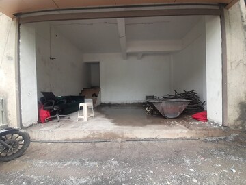   Showroom at Khar West – for Sale