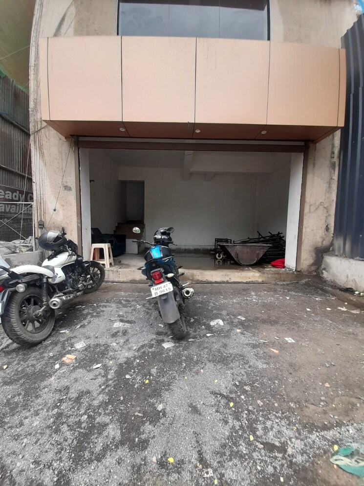 undefined, khar west Commercial Showroom 1650 Sq.Ft. In Khar West Mumbai 7340634