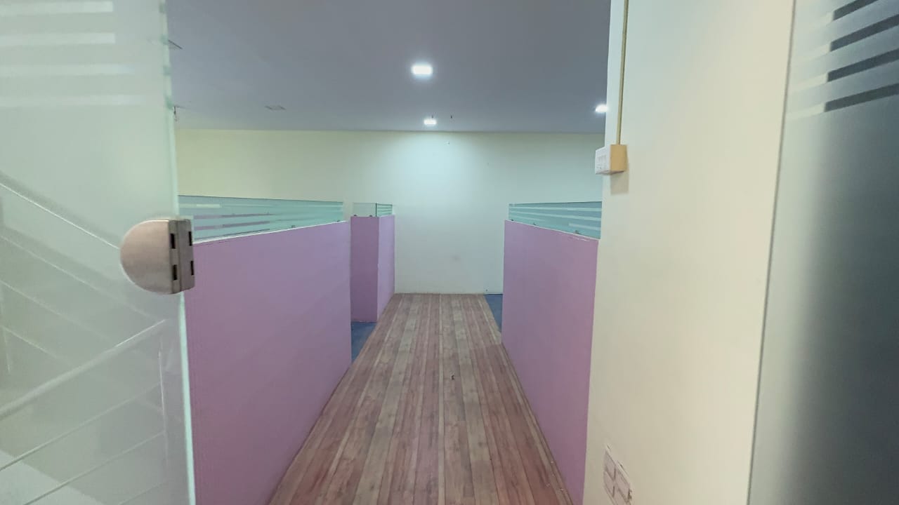 Commercial Office Space 2500 Sq.Ft. फॉर रेंट इन Madhapur Hyderabad  7340716