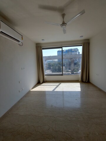 Room in 3 BHK Apartment at Omkar Alta Monte, Malad East – for Sale