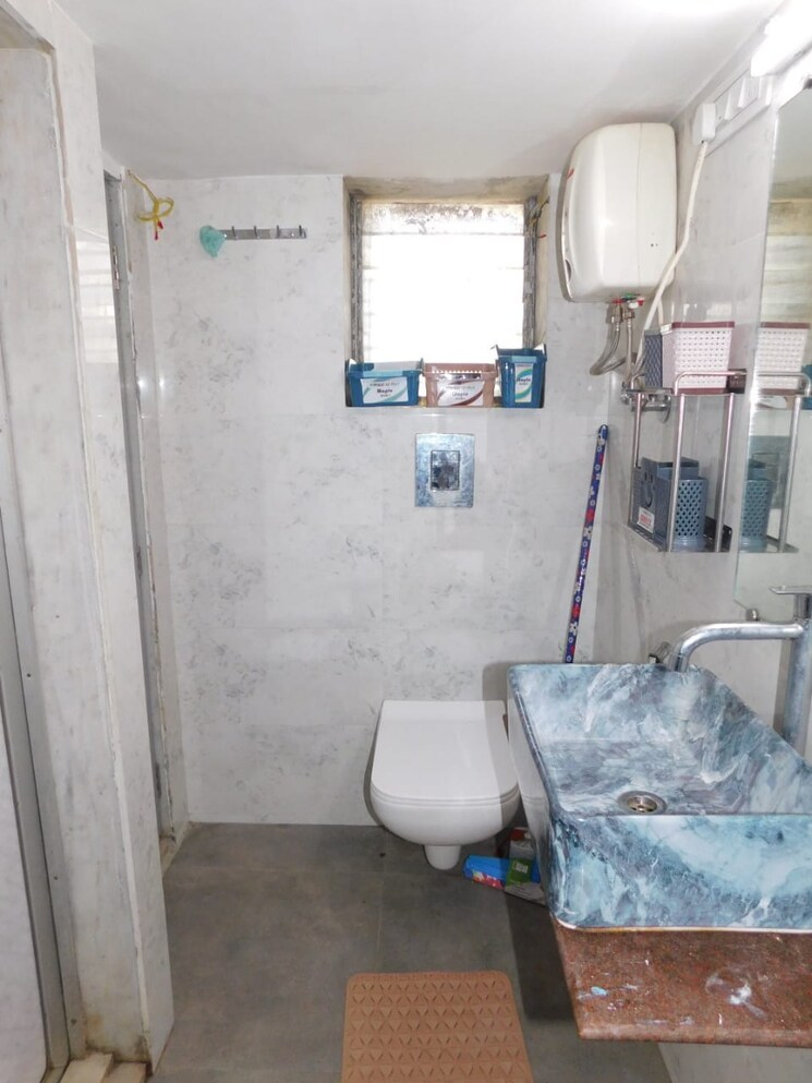 Bathroom, silver-palms-santacruz-west 2 Bedroom 800 Sq.Ft. Apartment In Santacruz West Mumbai 7340863