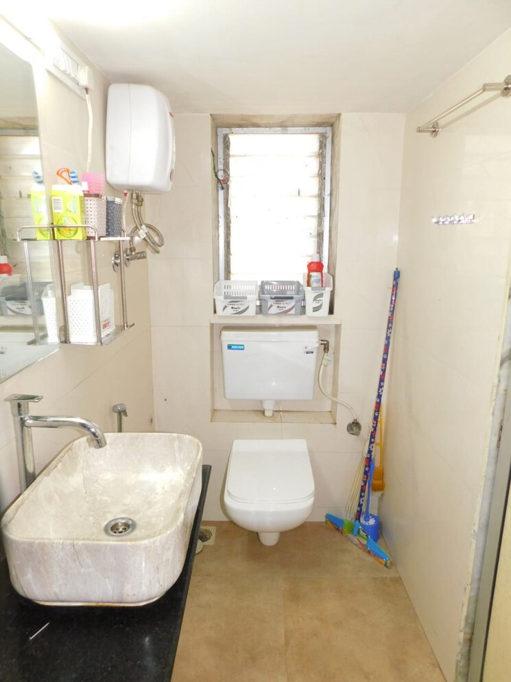 Bathroom, silver-palms-santacruz-west 2 Bedroom 800 Sq.Ft. Apartment In Santacruz West Mumbai 7340863