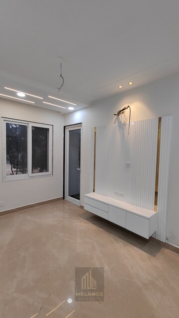 Bedroom in 4 BHK Builder Floor at BPTP Park Central, Sector 85 – for Sale