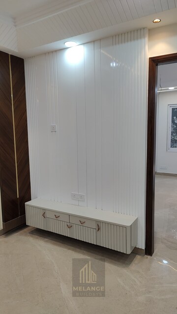 Living Room in 4 BHK Builder Floor at BPTP Park Central, Sector 85 – for Sale