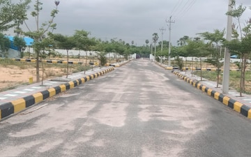 Plot For Sale in Mallapur