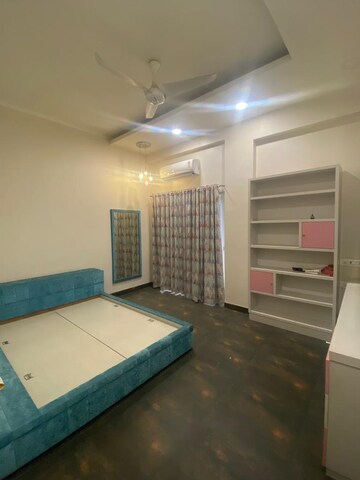 Bedroom in 3.5 BHK Villa at Paramount Golfforeste Villas, Zeta I Greater Noida – for Sale