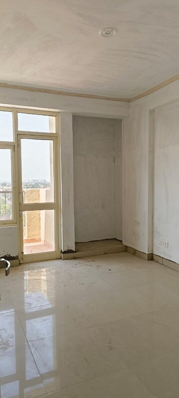 Room in 4 BHK Apartment at Terra Elegance, Alwar Bypass Road – for Sale