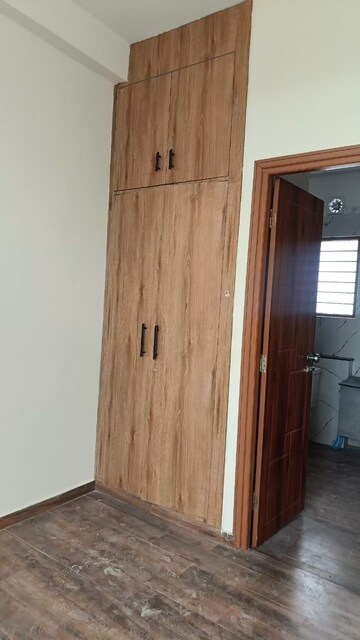 Furnished Amenities in 3 BHK Independent House at East Canal Road – for Sale
