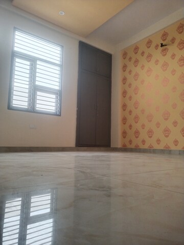 Room in 3 BHK Villa at Milap Nagar – for Sale