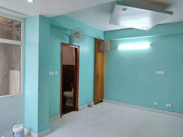 2 BHK Apartment For Sale in Krisumi Waterfall Residences, Sector 36a