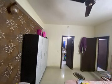 Furnished Amenities in 3 BHK Apartment at Panchsheel Greens II, Sector 16 Greater Noida – for Sale